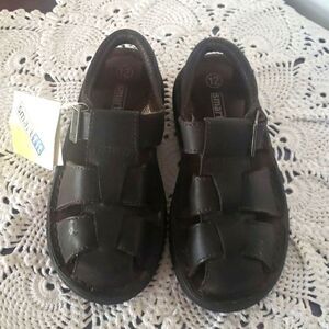 NWT SmartFit Boys Faux Leather Sandals with Velcro Closures Sz 12